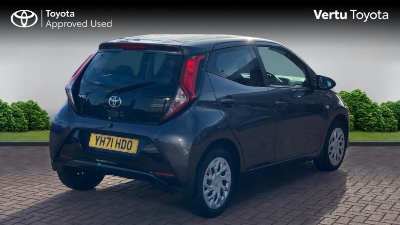 Toyota Aygo X 1.0 VVT-i Edge 5dr Petrol Hatchback